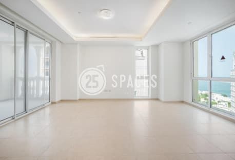 Spacious Two Bedroom Apartment Balcony Beach View
