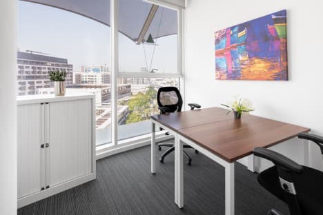 LUXURY PENTHOUSE | 2 BR+MAID ROOM | HUGE TERRACE