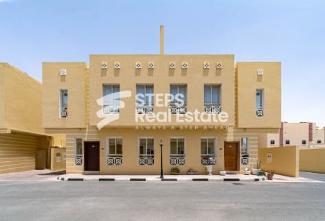Freehold Compound Villa with Garden in Al Kheesa